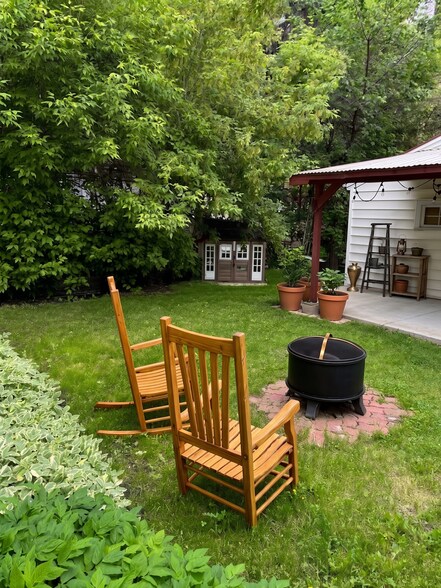 10132/10136 - 87 Avenue NW, Edmonton, AB à vendre - Photo de l’immeuble – Image 3 sur 5