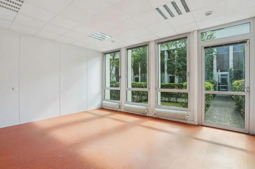 6-8 Rue Eugène Oudiné, Paris à louer - Photo de l’immeuble – Image 3 sur 9