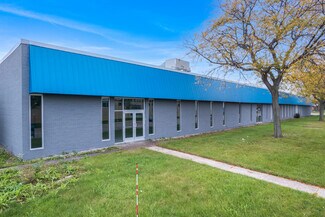 Plus de détails pour 3401-3411 Commercial Ave, Northbrook, IL - Industriel/Logistique à louer
