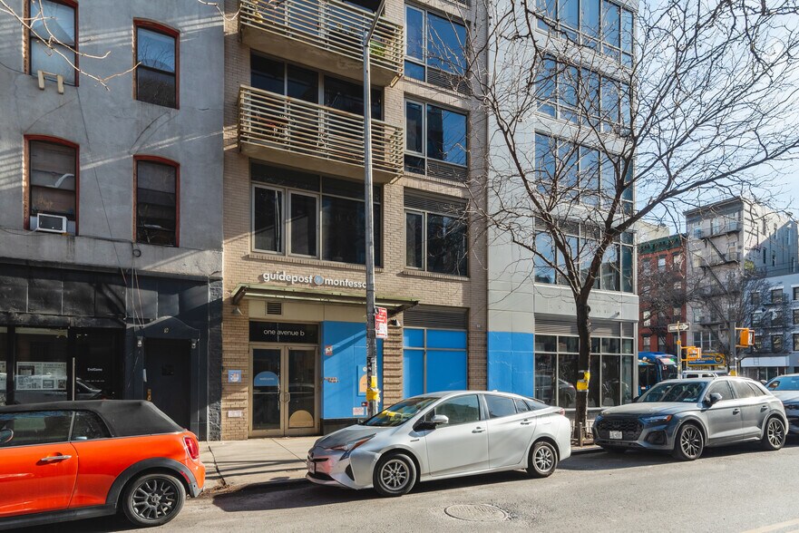 310 E Houston St, New York, NY à louer - Photo de l’immeuble – Image 1 sur 21