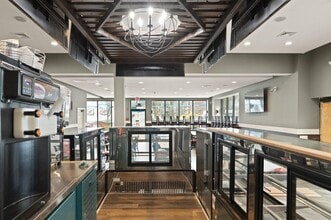 100-102 Boston St, Salem, MA à louer Photo intérieure– Image 1 sur 18