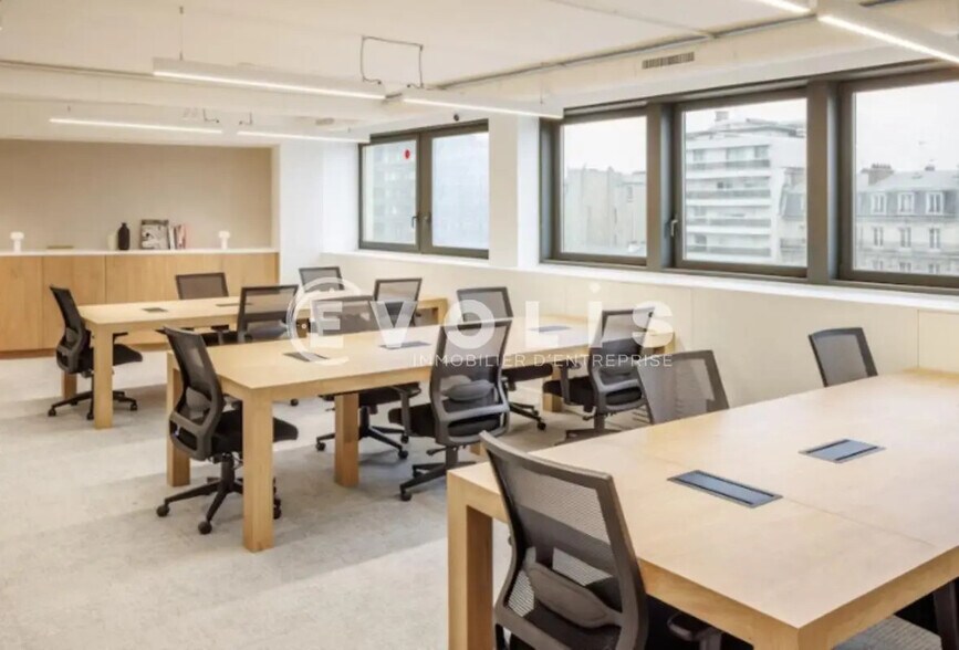 Bureau dans Neuilly-sur-Seine à louer - Photo intérieure – Image 2 sur 12