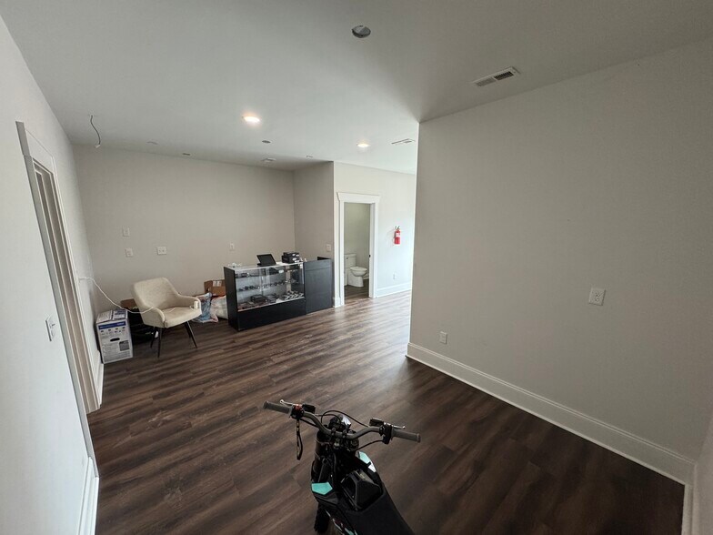 2589 E Phillips Rd, Greer, SC à louer - Photo intérieure – Image 3 sur 4