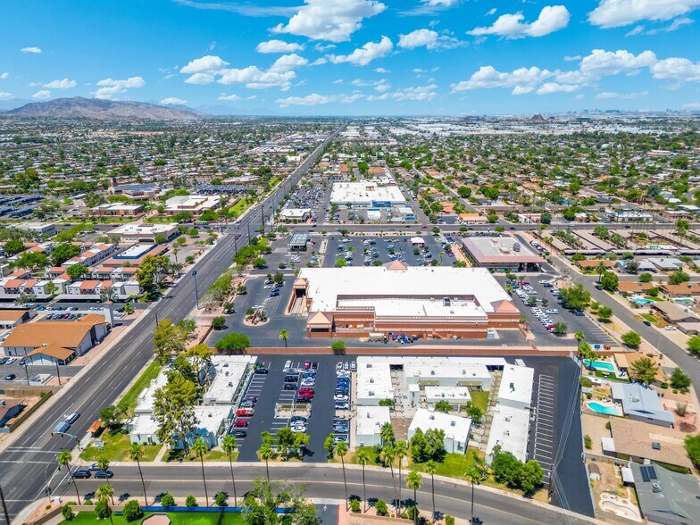 1050 E Southern Ave, Tempe, AZ à louer - Photo de l’immeuble – Image 3 sur 9