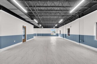 417 8th St W, Bradenton, FL à louer Photo intérieure– Image 1 sur 1