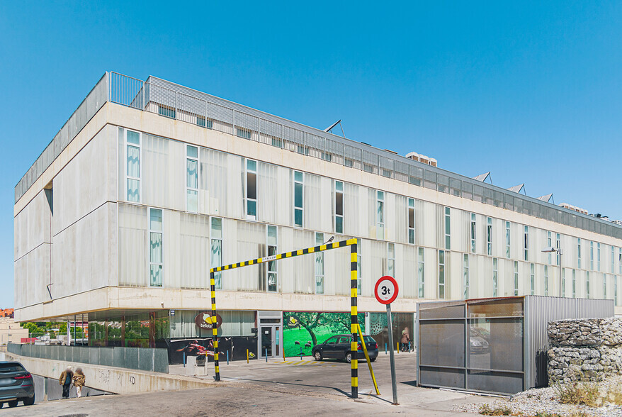 Calle Gaspar De Morales, 1, Paracuellos de Jarama, Madrid à vendre - Photo de l’immeuble – Image 2 sur 3