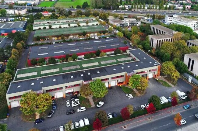 Plus de détails pour 19 Avenue Albert Einstein, Le Blanc-Mesnil - Bureau, Local d'activités à louer