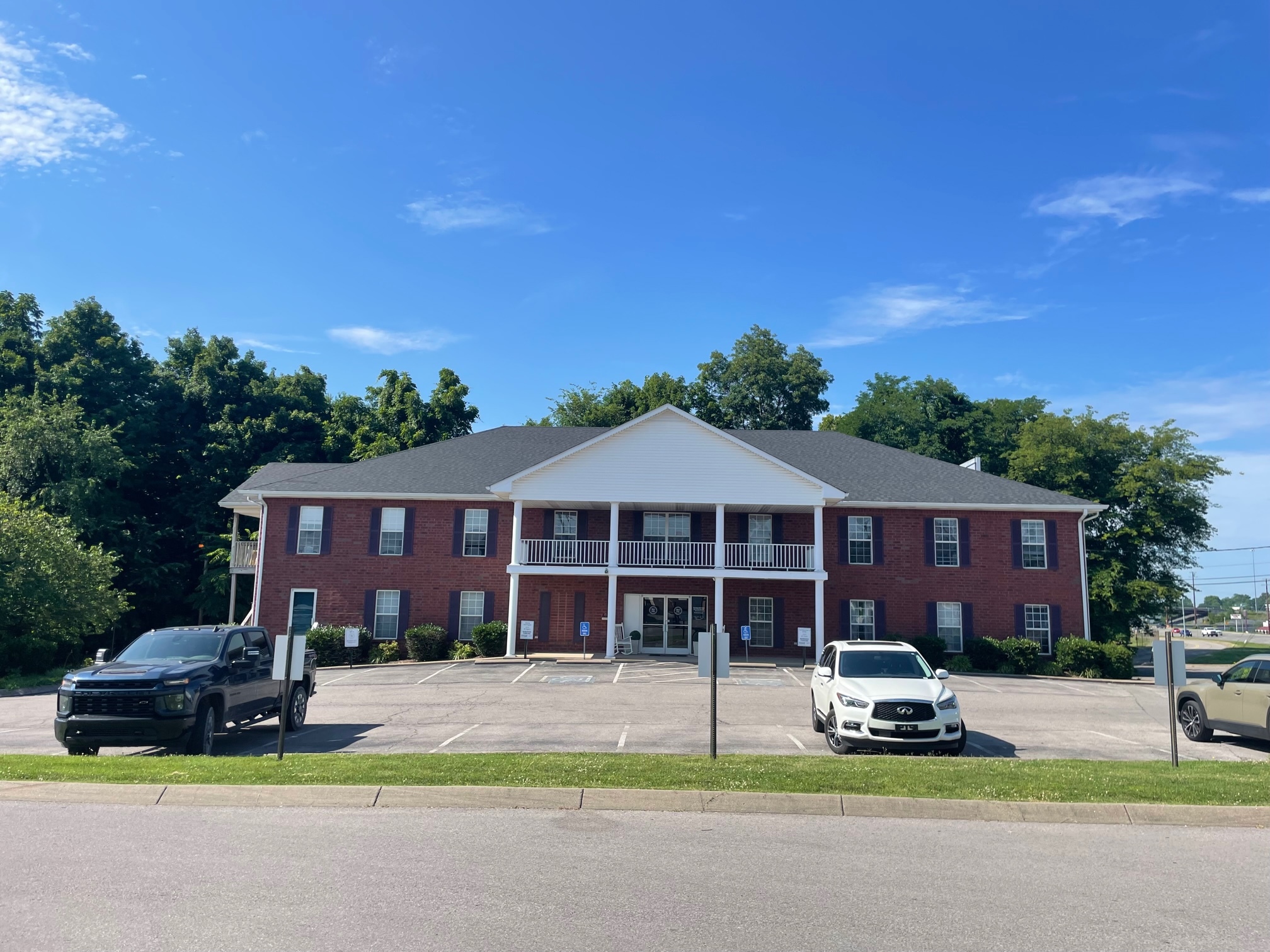 2503 Wilma Rudolph Blvd, Clarksville, TN à louer Photo de l’immeuble– Image 1 sur 27