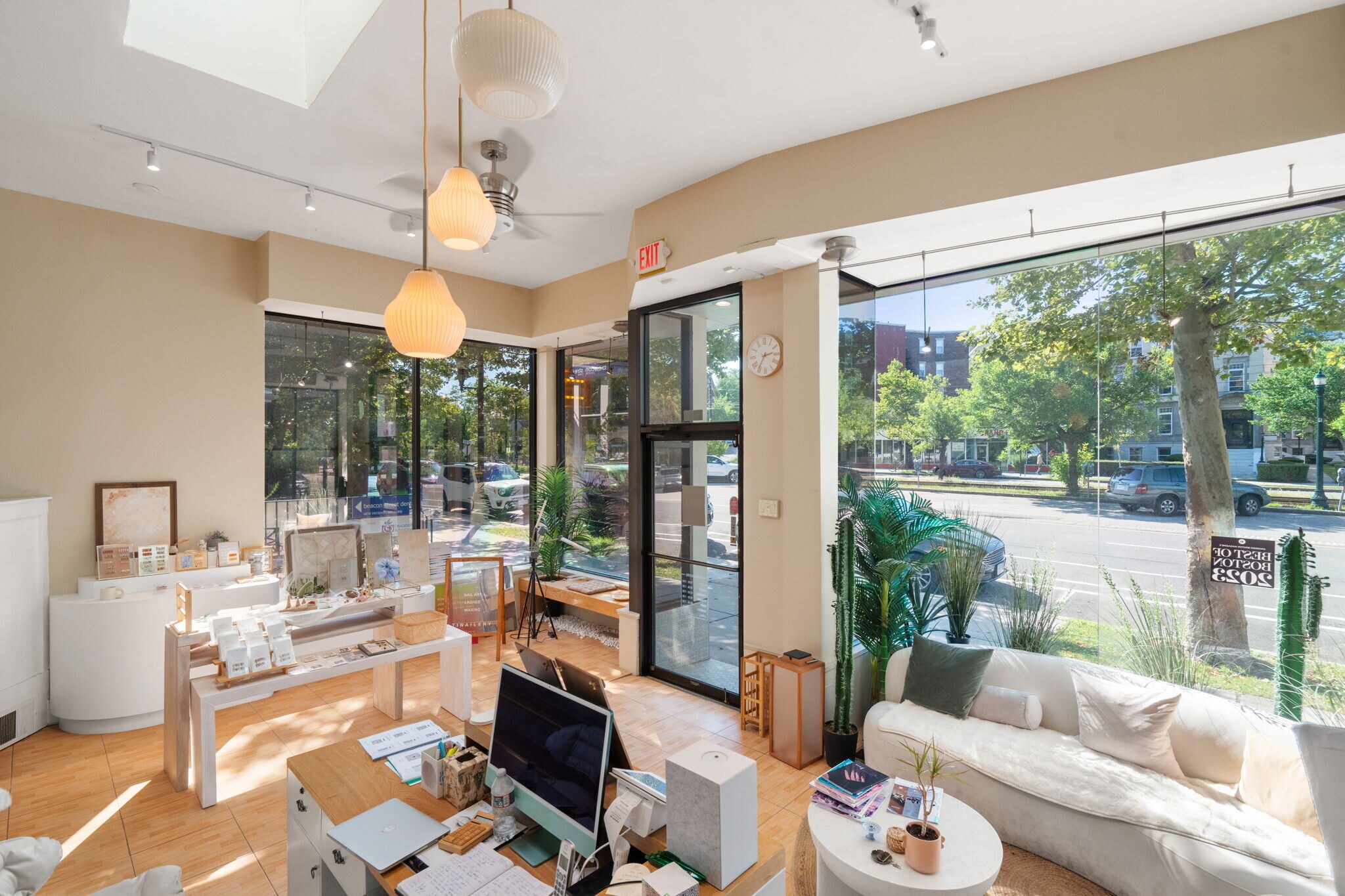 1680 Beacon St, Brookline, MA à louer Photo de l’immeuble– Image 1 sur 45