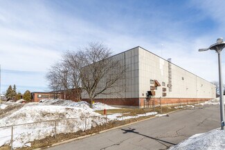 Plus de détails pour 15300 Rue Sherbrooke E, Montréal, QC - Industriel/Logistique à louer