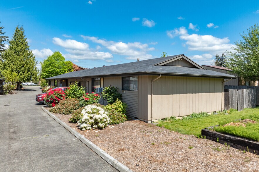 802 21st St SE, Auburn, WA à vendre - Photo de l’immeuble – Image 2 sur 5