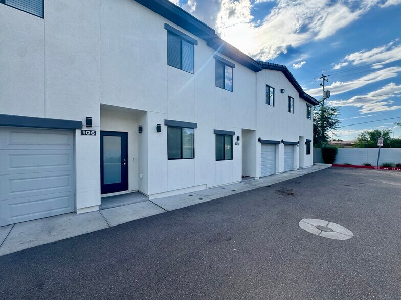 21050 N 23rd Ave, Phoenix, AZ à vendre - Photo de l’immeuble – Image 2 sur 9