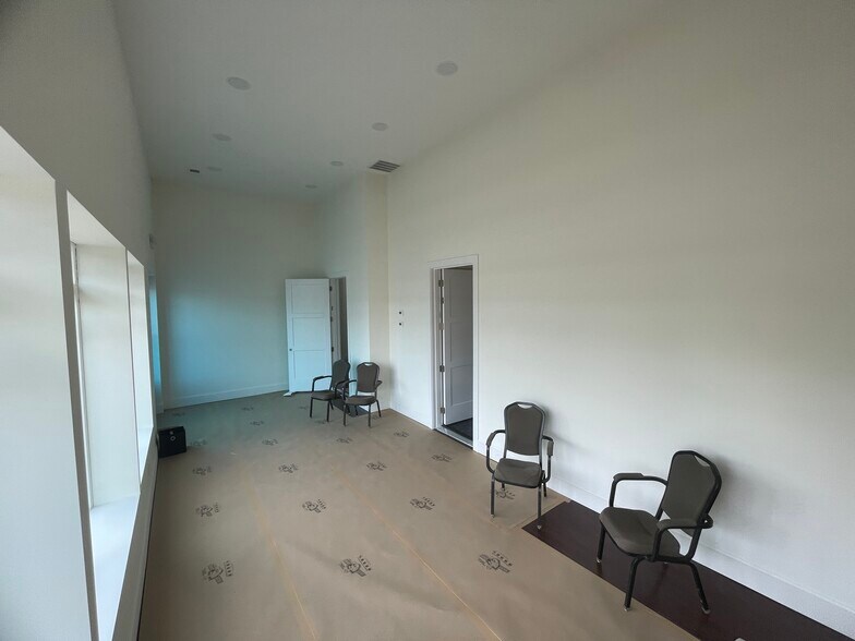 1484 Dale Earnhardt Blvd, Kannapolis, NC à louer - Photo intérieure – Image 3 sur 17