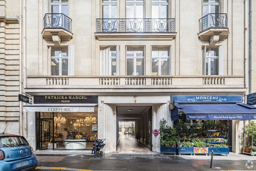 36 Avenue Hoche, Paris à louer - Photo de l’immeuble – Image 3 sur 4