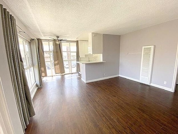 3610 Westwood Blvd, Los Angeles, CA à vendre - Photo de l’immeuble – Image 3 sur 11