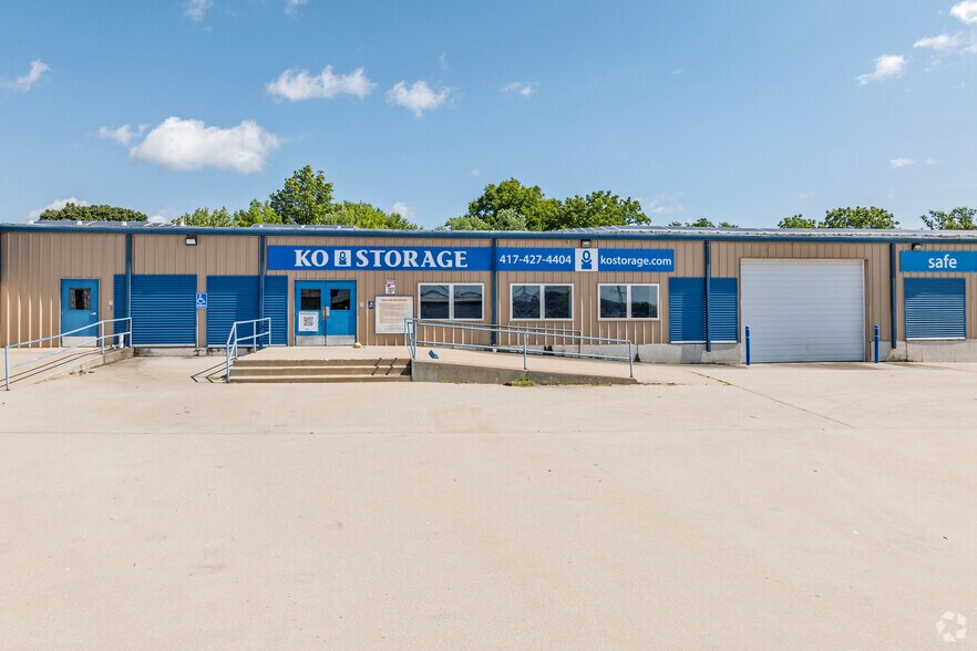 601 E South St, Ozark, MO à vendre - Photo de l’immeuble – Image 3 sur 7