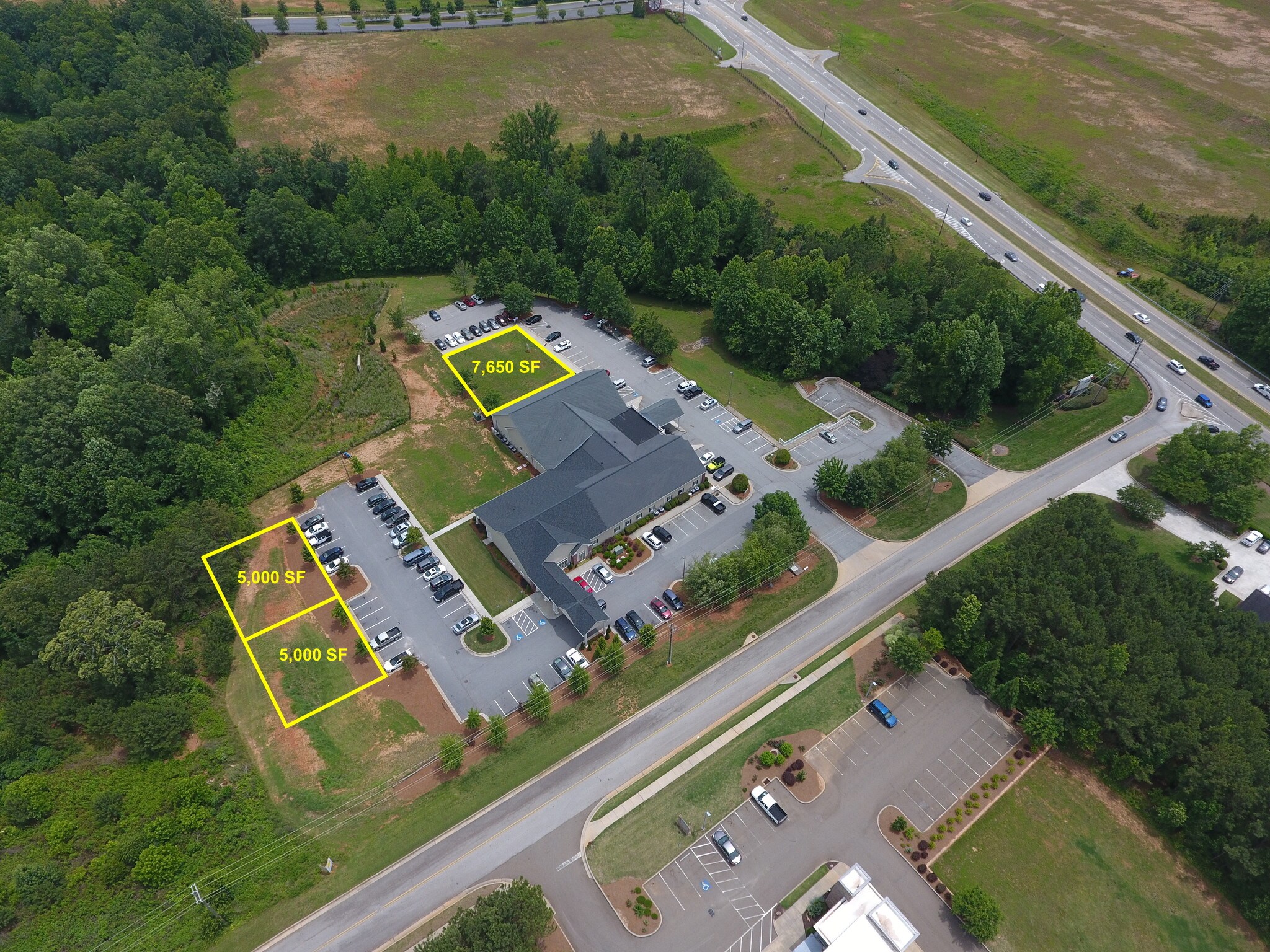 4214 Fairbanks Dr, Oakwood, GA à vendre Autre– Image 1 sur 7