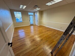 2488 Boston Post Rd, Guilford, CT à louer Photo intérieure– Image 1 sur 3