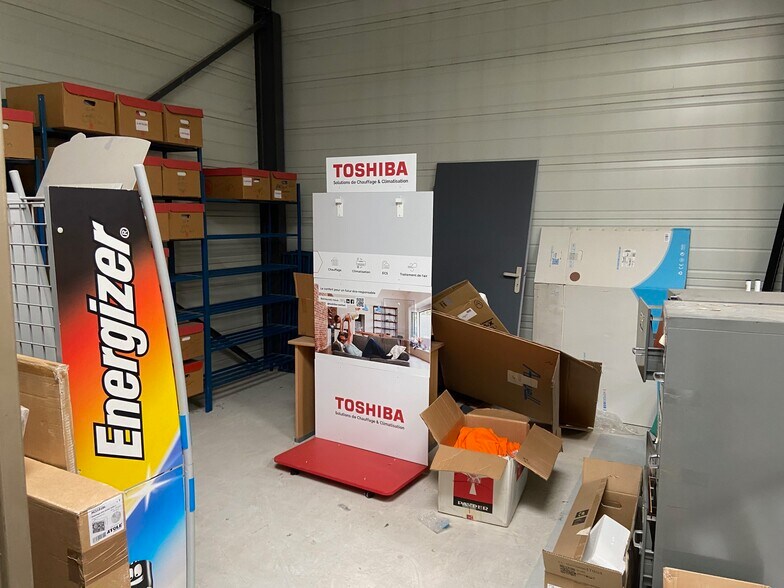 1 Avenue B Cité Berliet, Saint-Priest à louer - Photo de l’immeuble – Image 3 sur 7