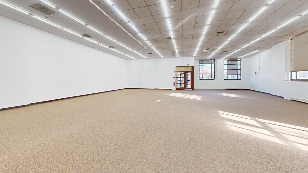 201 N Wood Ave, Linden, NJ à louer - Numérisation 3D Matterport – Image 2 sur 32