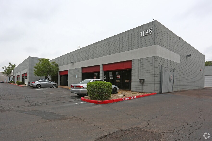1135 N McQueen Rd, Gilbert, AZ à louer - Photo de l’immeuble – Image 2 sur 2