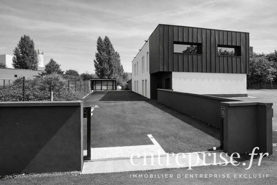 Bureau dans Beaucouzé à louer - Photo de l’immeuble – Image 3 sur 5