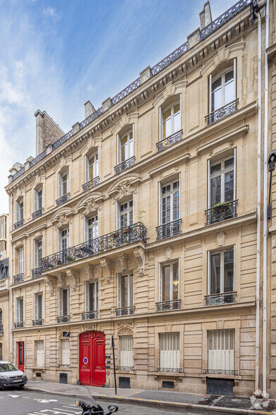 11 Rue De Milan, Paris à louer - Photo de l’immeuble – Image 2 sur 2
