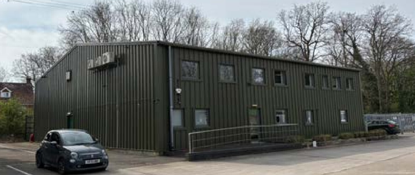Oakwood Business Park, Chichester à louer Photo principale– Image 1 sur 4