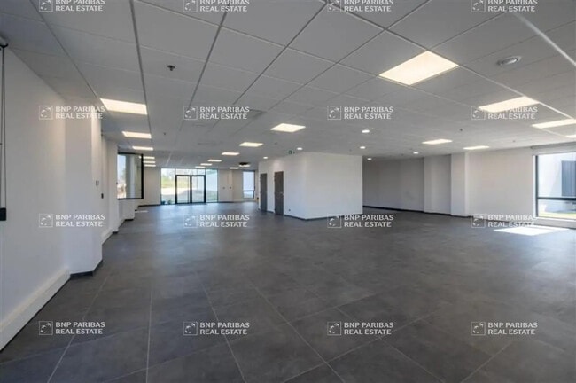 Plus de détails pour Industriel/Logistique à louer