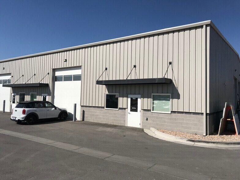 2499 W 700 S, Springville, UT à louer - Photo de l’immeuble – Image 1 sur 8