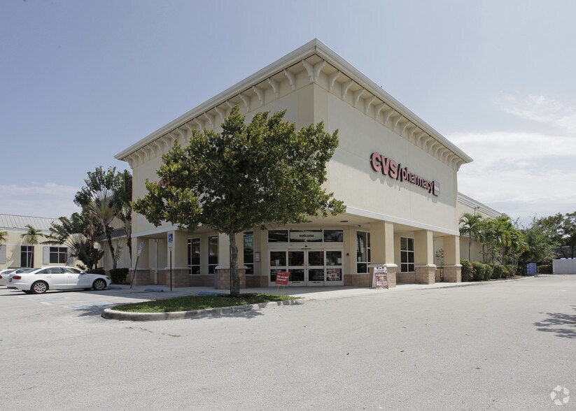 CVS Leasehold | Florida portefeuille de 3 biens à vendre sur LoopNet.fr - Photo principale – Image 1 sur 6
