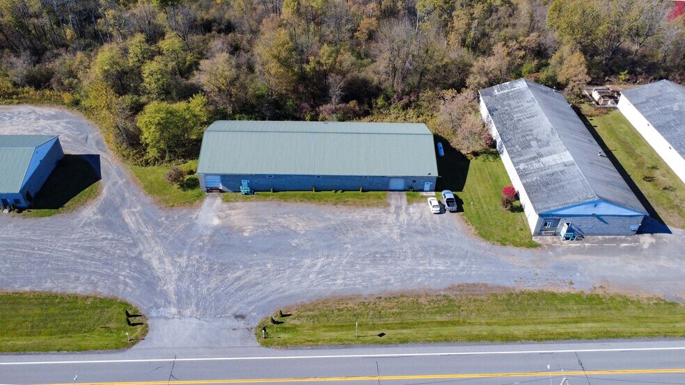 204 Harrison St, Gloversville, NY à vendre - Photo de l’immeuble – Image 3 sur 9