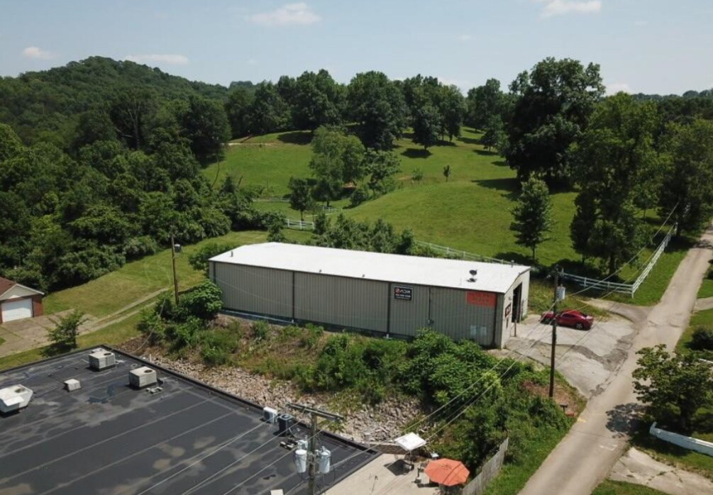 5042 Memory Hill Dr, Charleston, WV à vendre Photo principale– Image 1 sur 9