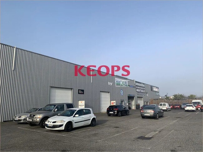 Plus de détails pour Local d'activités à louer