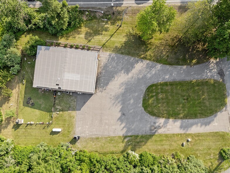 1 Beverly Dr, Sterling, MA à vendre - Photo de l’immeuble – Image 3 sur 33