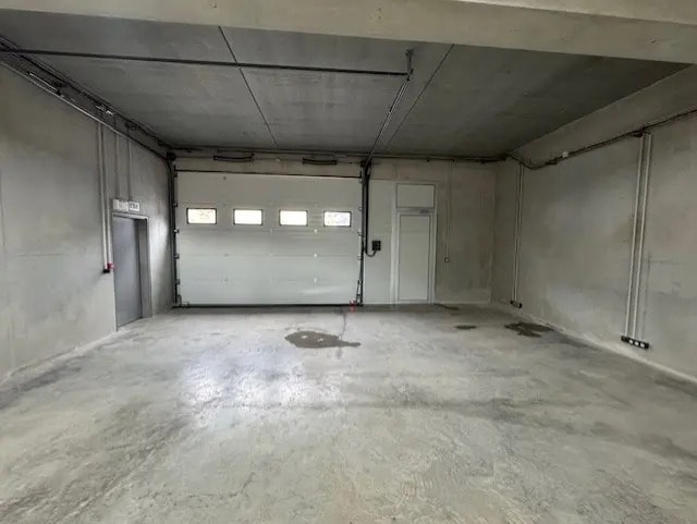 Industriel/Logistique dans Valbonne à louer - Photo de l’immeuble – Image 2 sur 9