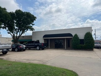 Plus de détails pour 2117 N Yellowood Ave, Broken Arrow, OK - Local d'activités à louer