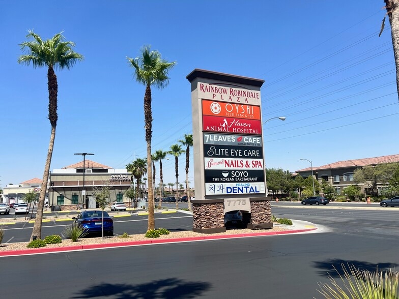 7795 S Rainbow Blvd, Las Vegas, NV à louer - Photo de l’immeuble – Image 2 sur 4