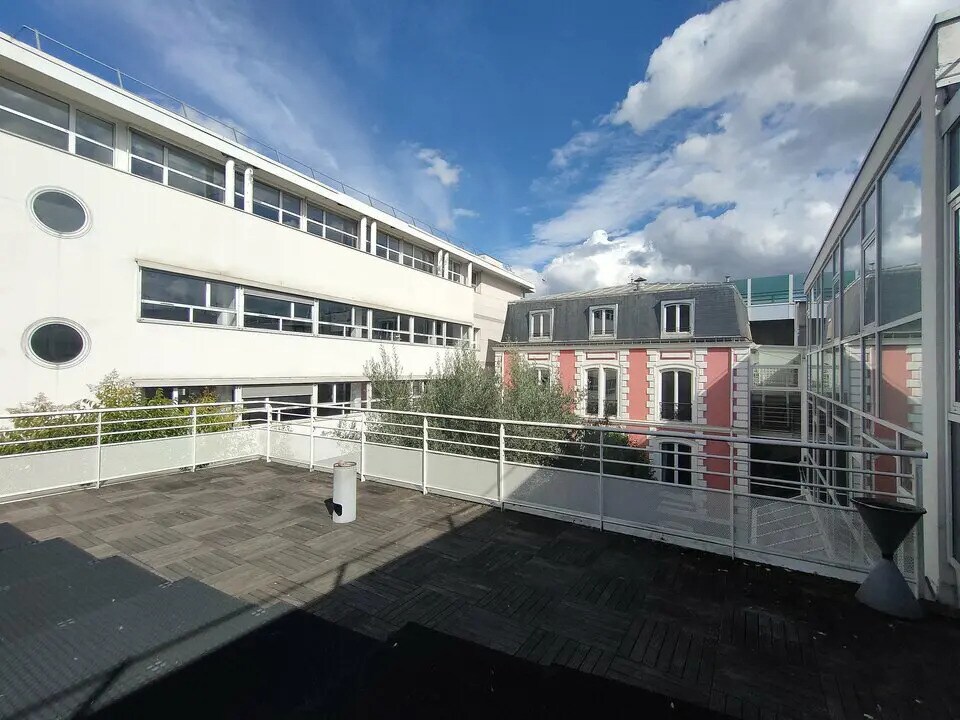 Bureau dans Saint-Cloud à louer Photo de l’immeuble– Image 1 sur 6