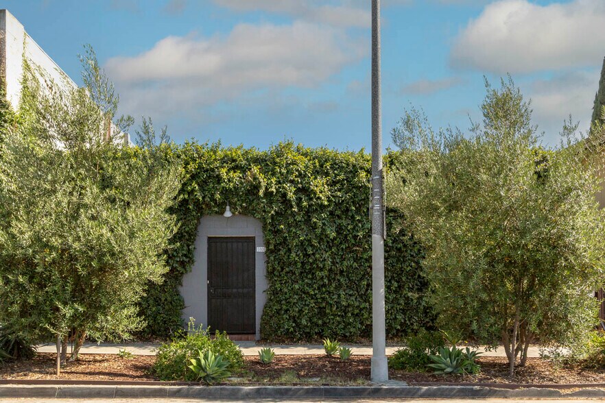 5908 Barton Ave, Los Angeles, CA à vendre - Photo de l’immeuble – Image 1 sur 36