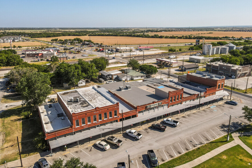 116 S Second St, Venus, TX à louer - Photo de l’immeuble – Image 3 sur 3