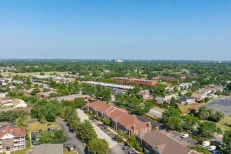 825 E Golf Rd, Arlington Heights, IL - VUE AÉRIENNE  vue de carte - Image1