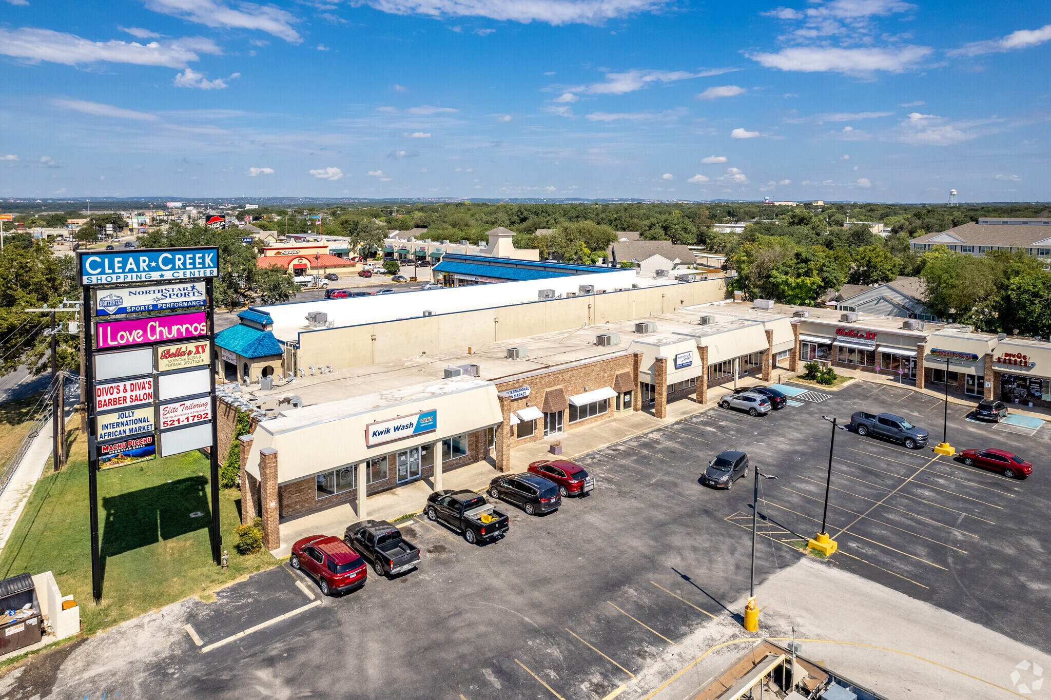 7007 Bandera Rd, San Antonio, TX à louer Photo de l’immeuble– Image 1 sur 9