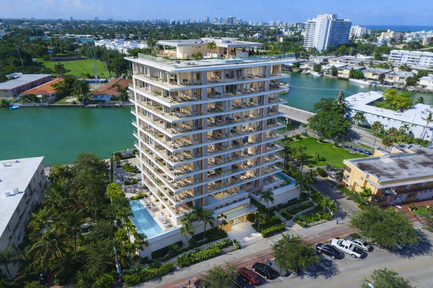 965 Marseille Dr, Miami Beach, FL à vendre - Photo de la construction – Image 2 sur 19
