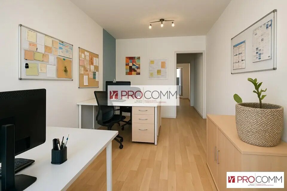 Bureau dans Chartres à louer Photo de l’immeuble– Image 1 sur 10