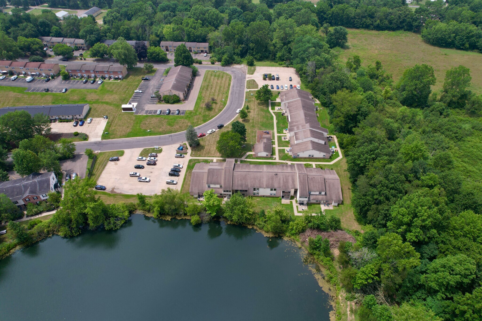 450-528 Waterside Ave, Canal Fulton, OH à vendre Photo de l’immeuble– Image 1 sur 7