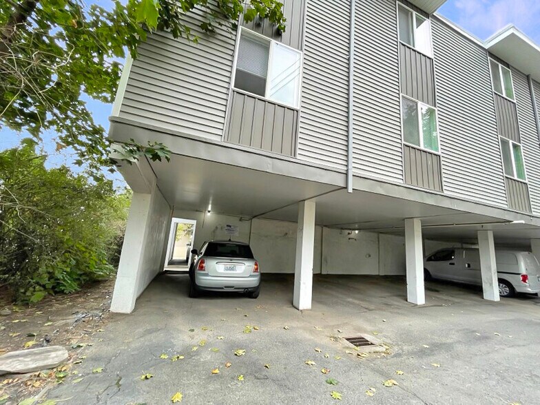 305 NE Spaulding St, Pullman, WA à vendre - Photo de l’immeuble – Image 3 sur 8