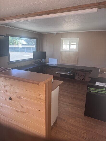 727 Fruit Park Rd, Montrose, CO à louer - Photo de l’immeuble – Image 3 sur 6