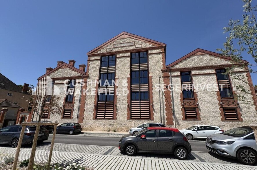 32 Quai Saint-Cosme, Chalon-sur-Saône à louer - Photo de l’immeuble – Image 1 sur 15