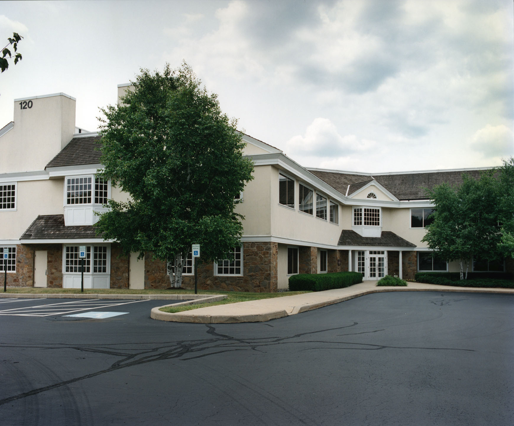 2260 Butler Pike, Plymouth Meeting, PA à louer Photo de l’immeuble– Image 1 sur 14